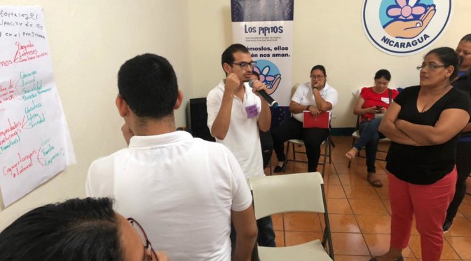 Jóvenes de la Unidad Vocacional Prelaboral y Laboral en Taller del programa Liliane Fond