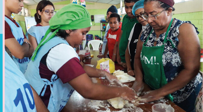 Familias Pipitos de Rivas reciben curso de Repostería